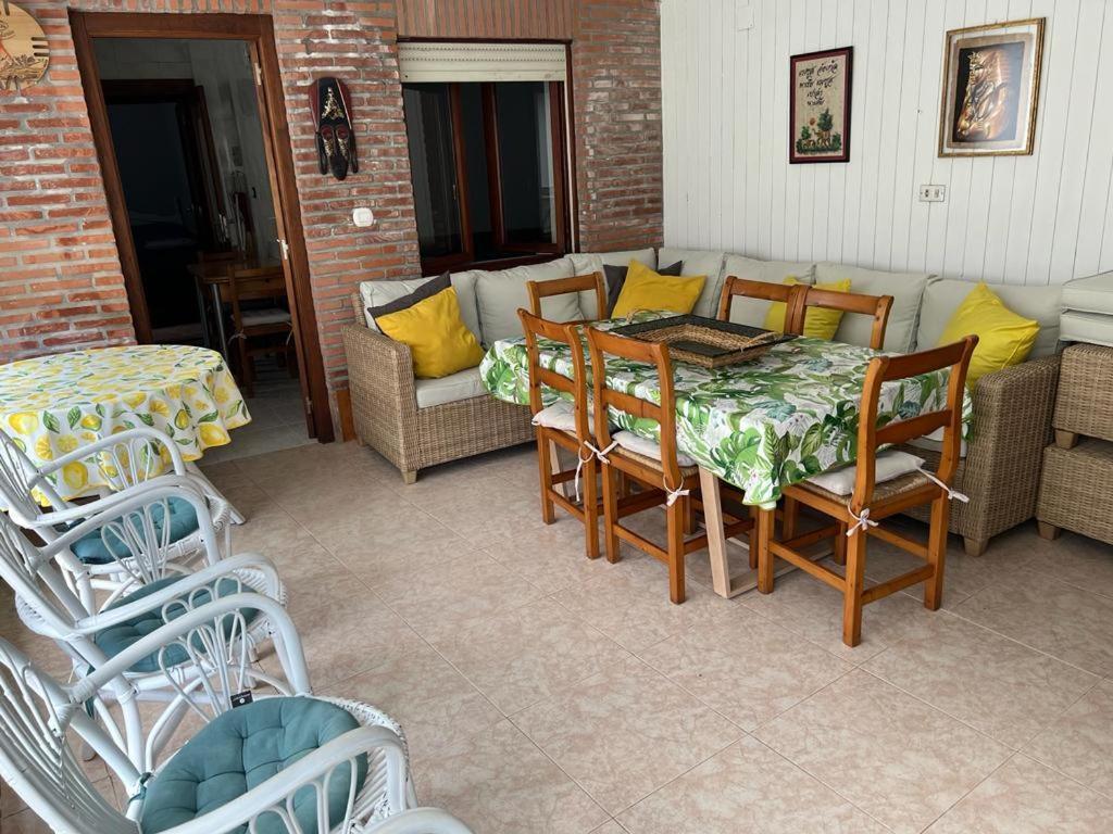 Villa Casa En Laredo Exterior foto
